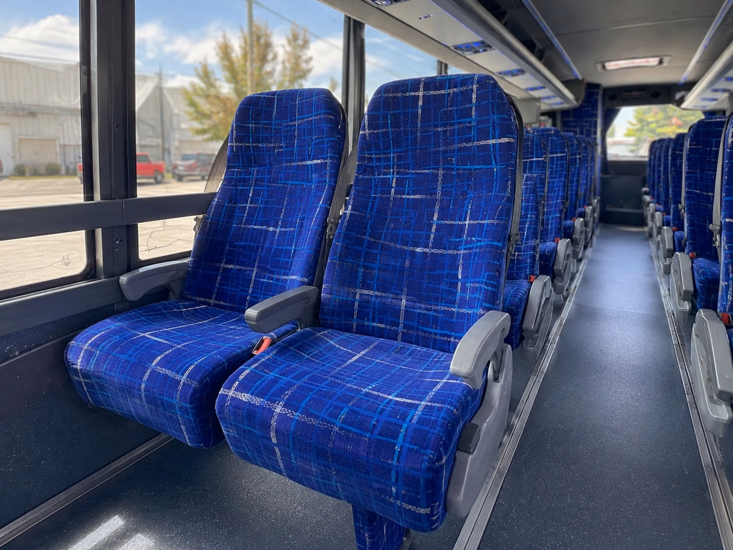 charter buses to norfolk tides and odu monarchs games from hampton
