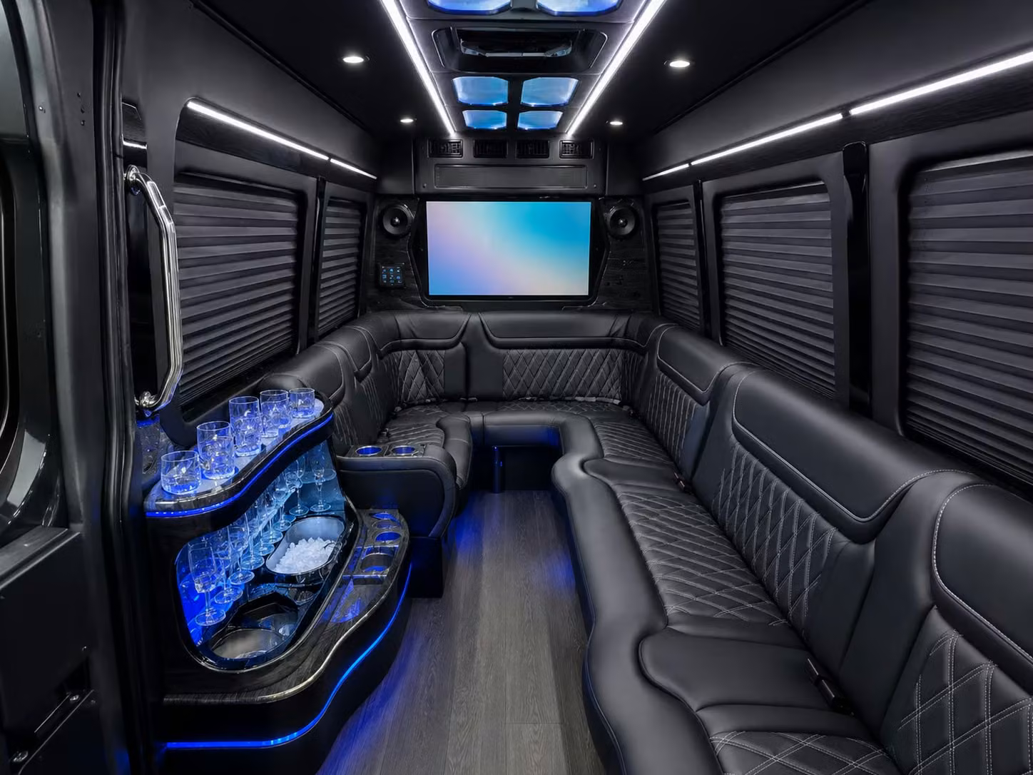 for quick and easy shuttle transportation to shows at the veterans united home loans amphitheater