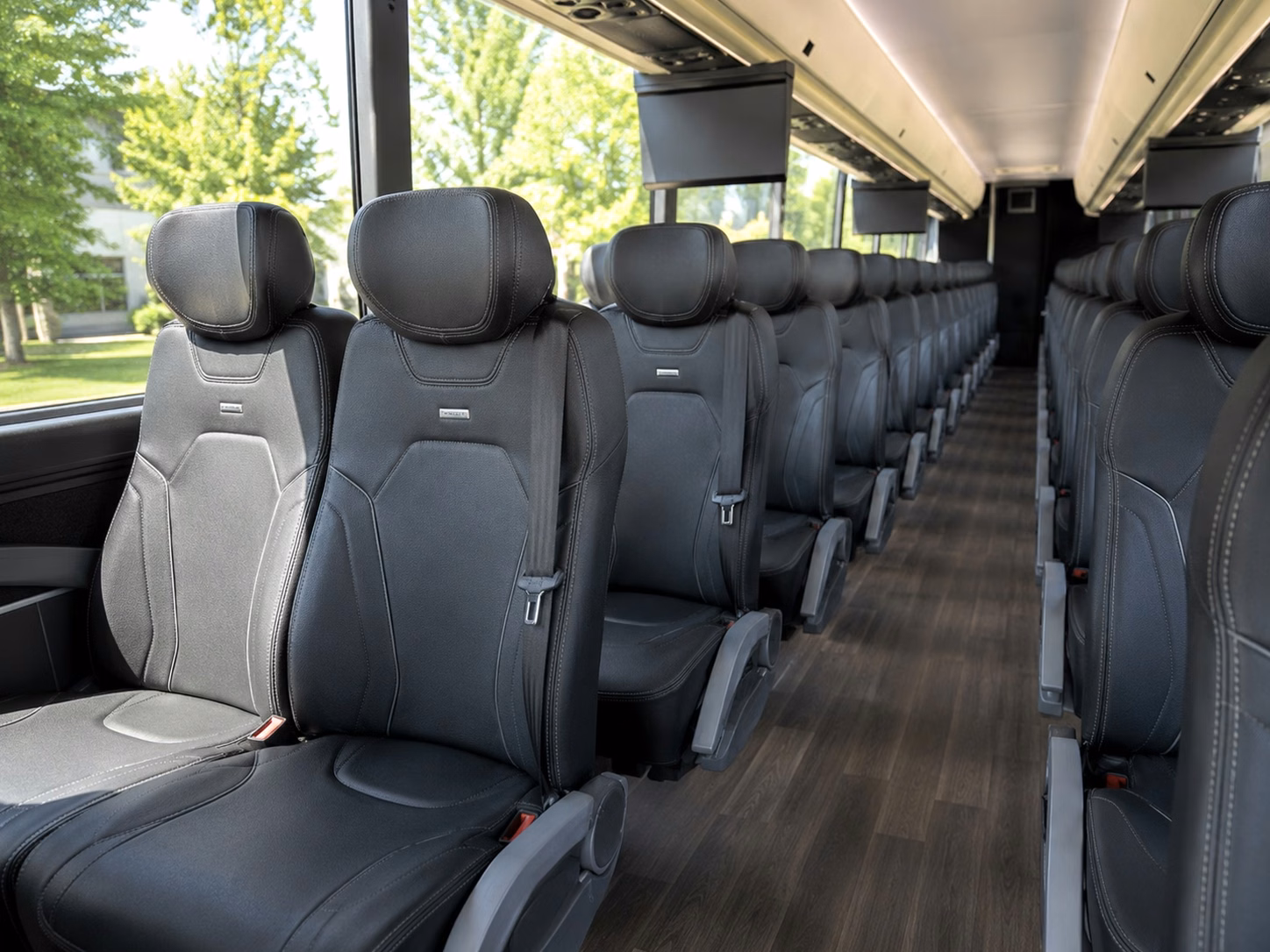 guest shuttle service between hampton hotels and your reception venue