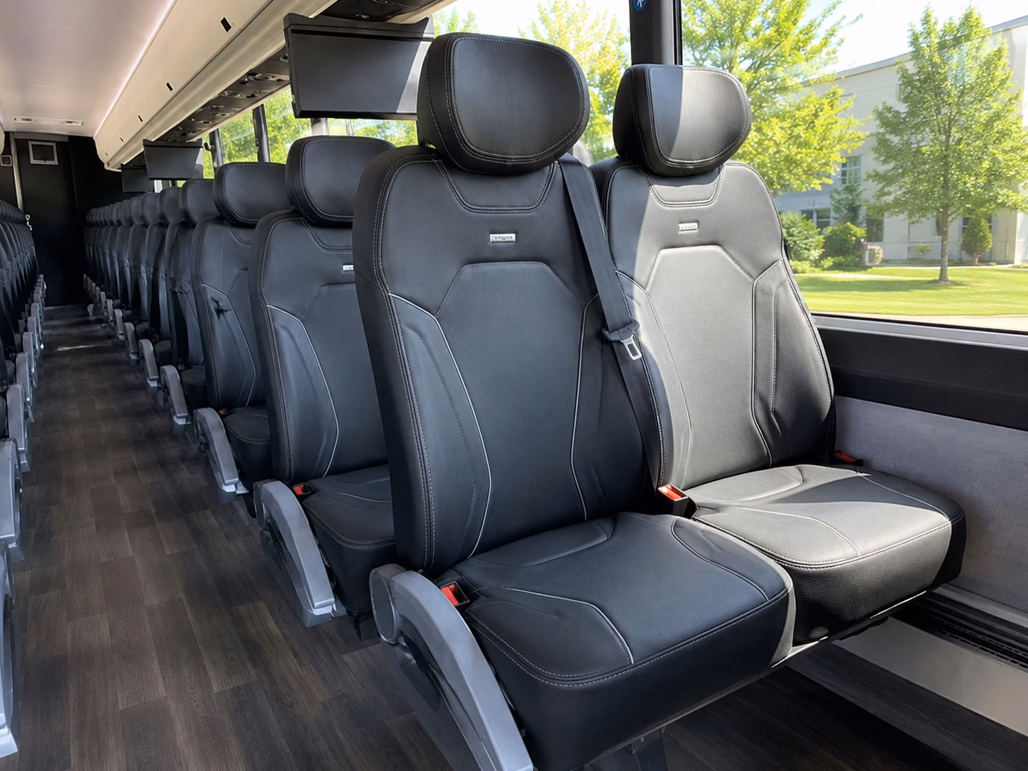hampton wedding shuttle services transportation